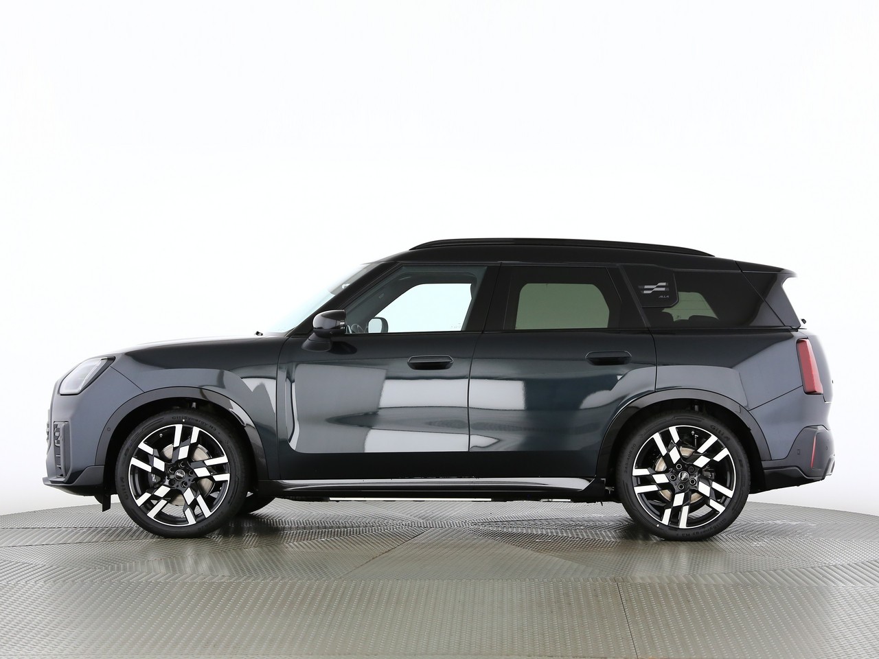 MINI Countryman SE ALL 4-image-2