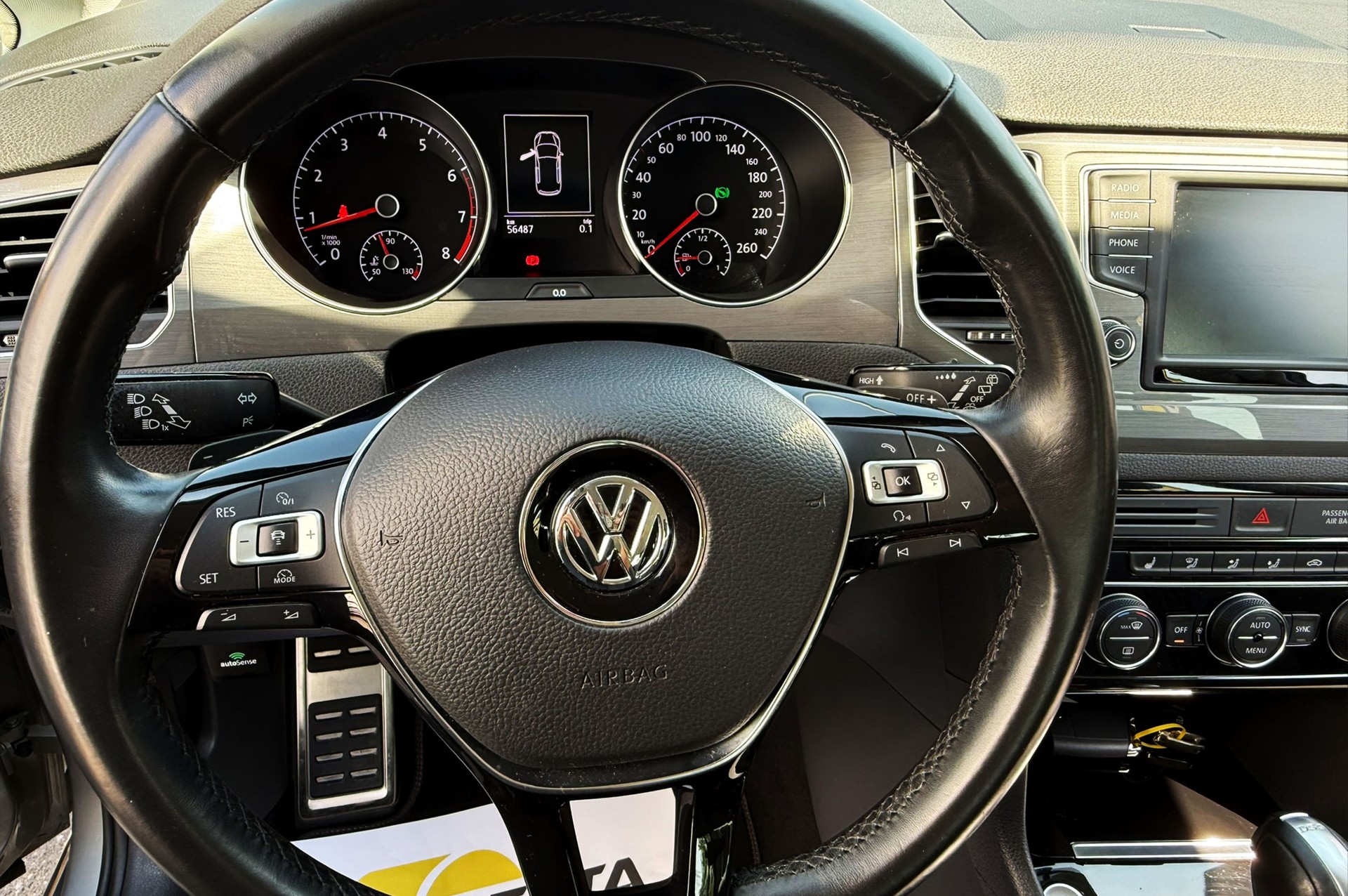 VW Golf Sportsvan 1.4 TSI Allstar DSG-image-14