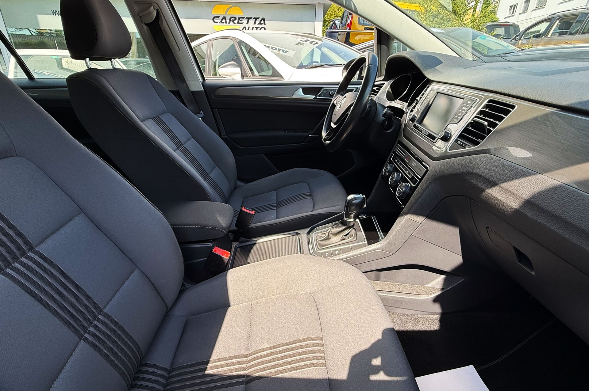 VW Golf Sportsvan 1.4 TSI Allstar DSG-image-11