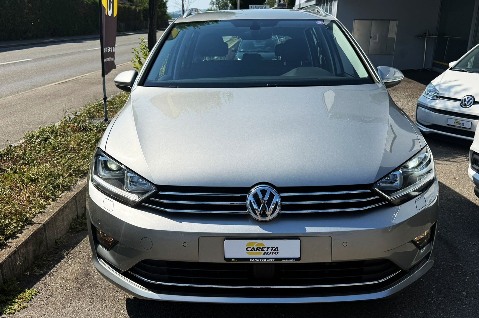 VW Golf Sportsvan 1.4 TSI Allstar DSG-image-1
