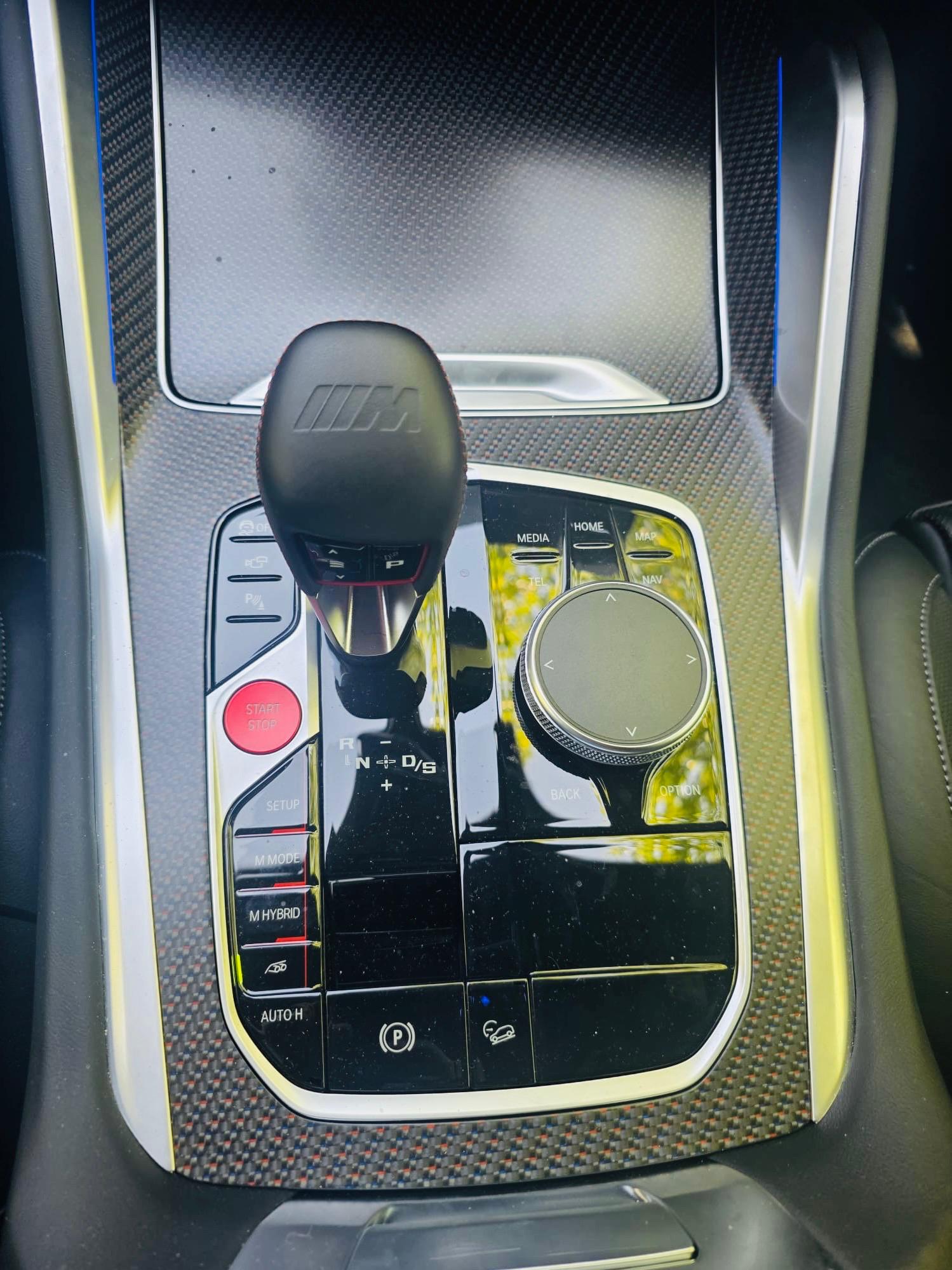 BMW Label Plug-in Hybrid-image-4