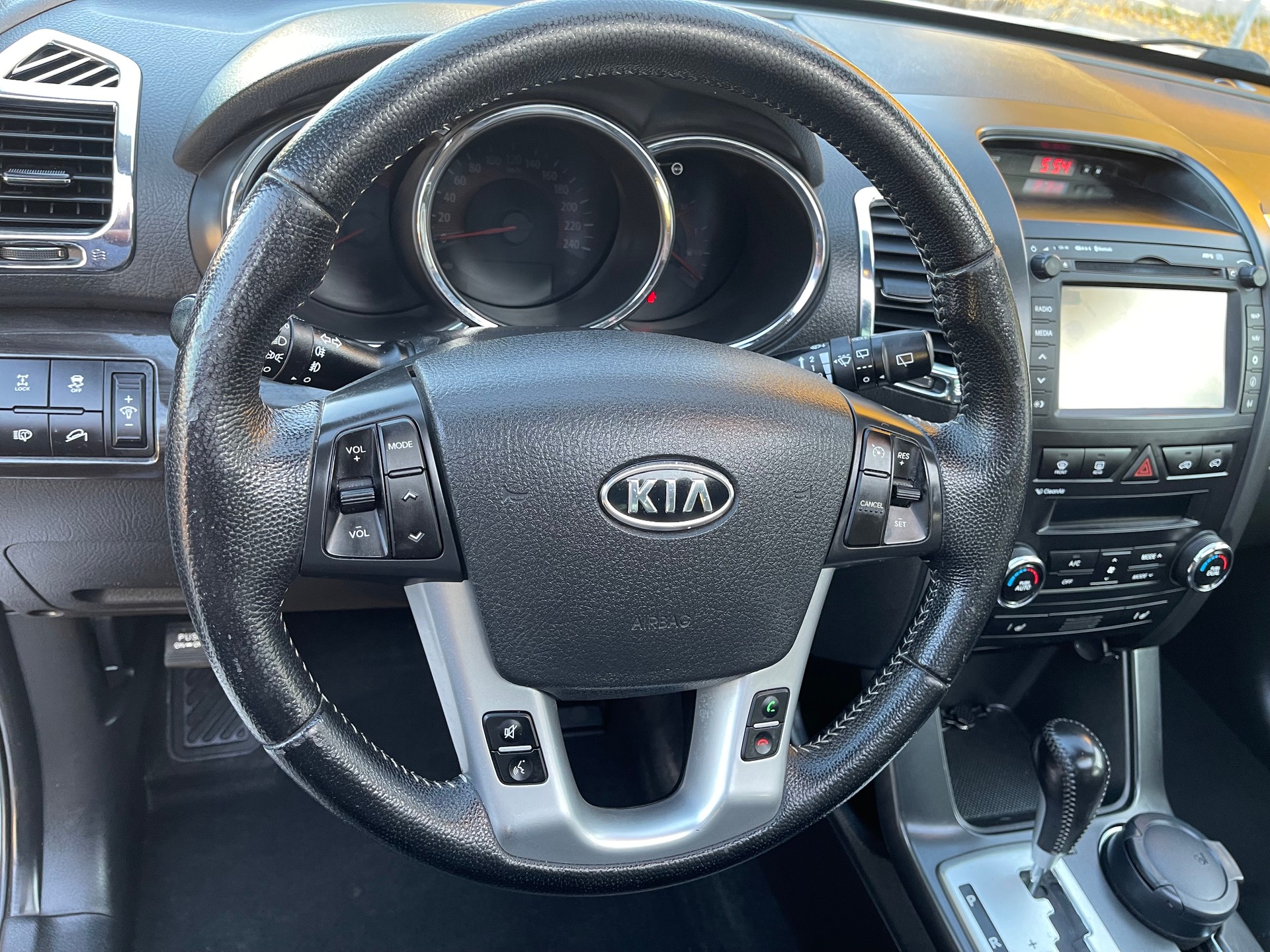 KIA Sorento 2.2 CRDI Style Automatic-image-21
