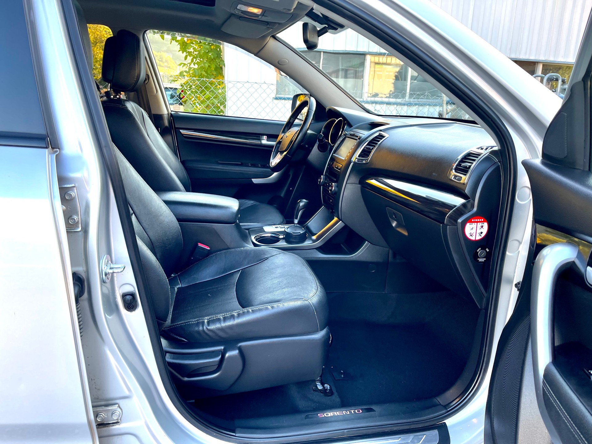 KIA Sorento 2.2 CRDI Style Automatic-image-14