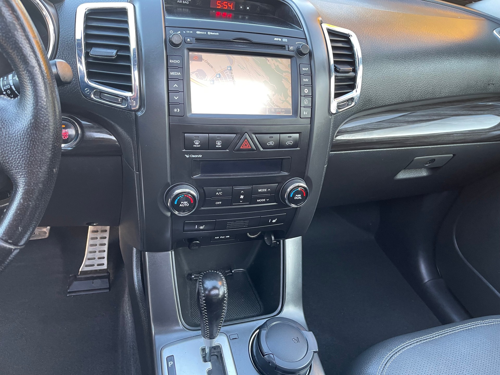 KIA Sorento 2.2 CRDI Style Automatic-image-9