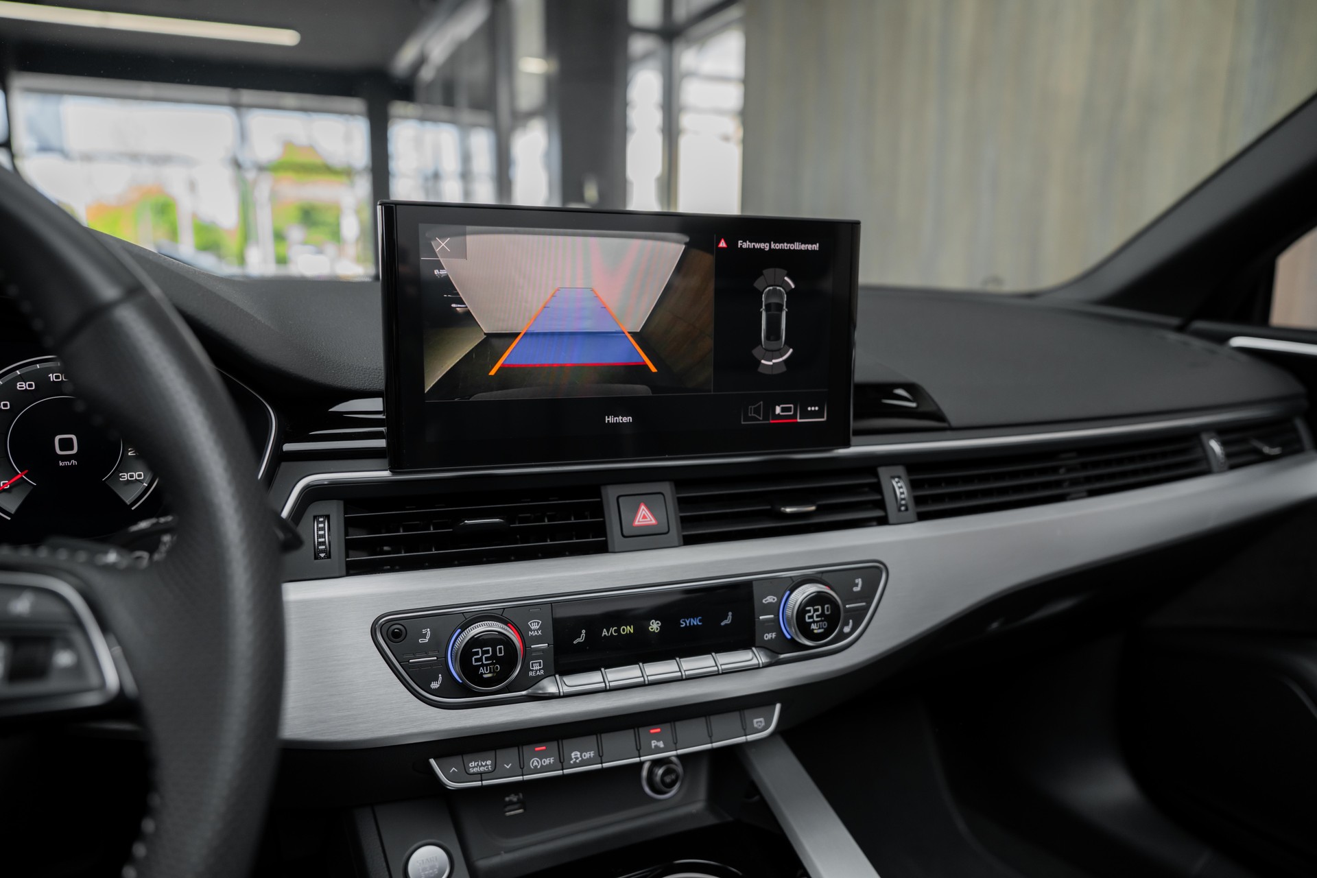 AUDI A5 Cabriolet 40 TFSI S-Line S-tronic-image-10