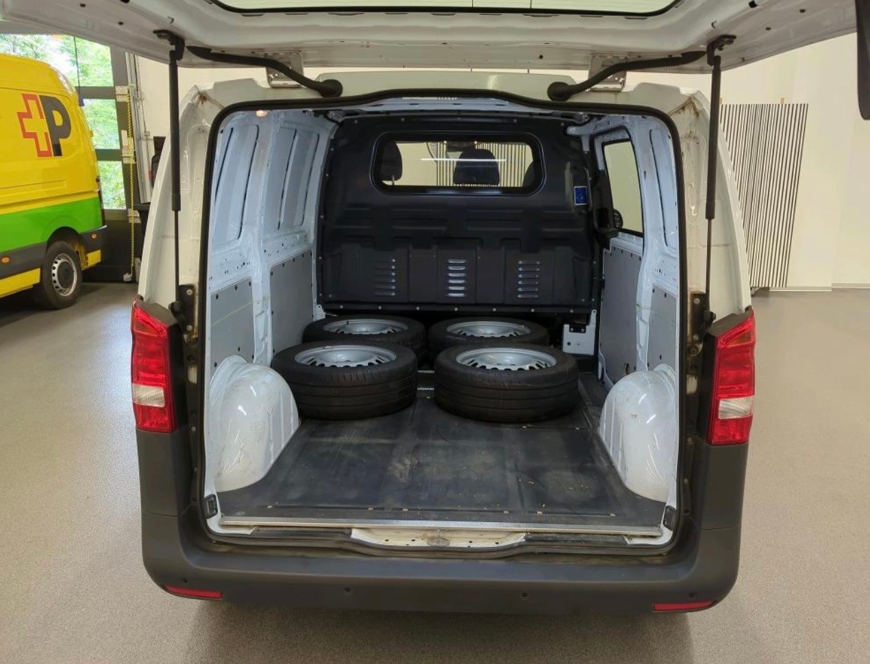 MERCEDES-BENZ Vito 114 CDI Lang 7G-Tronic-image-3