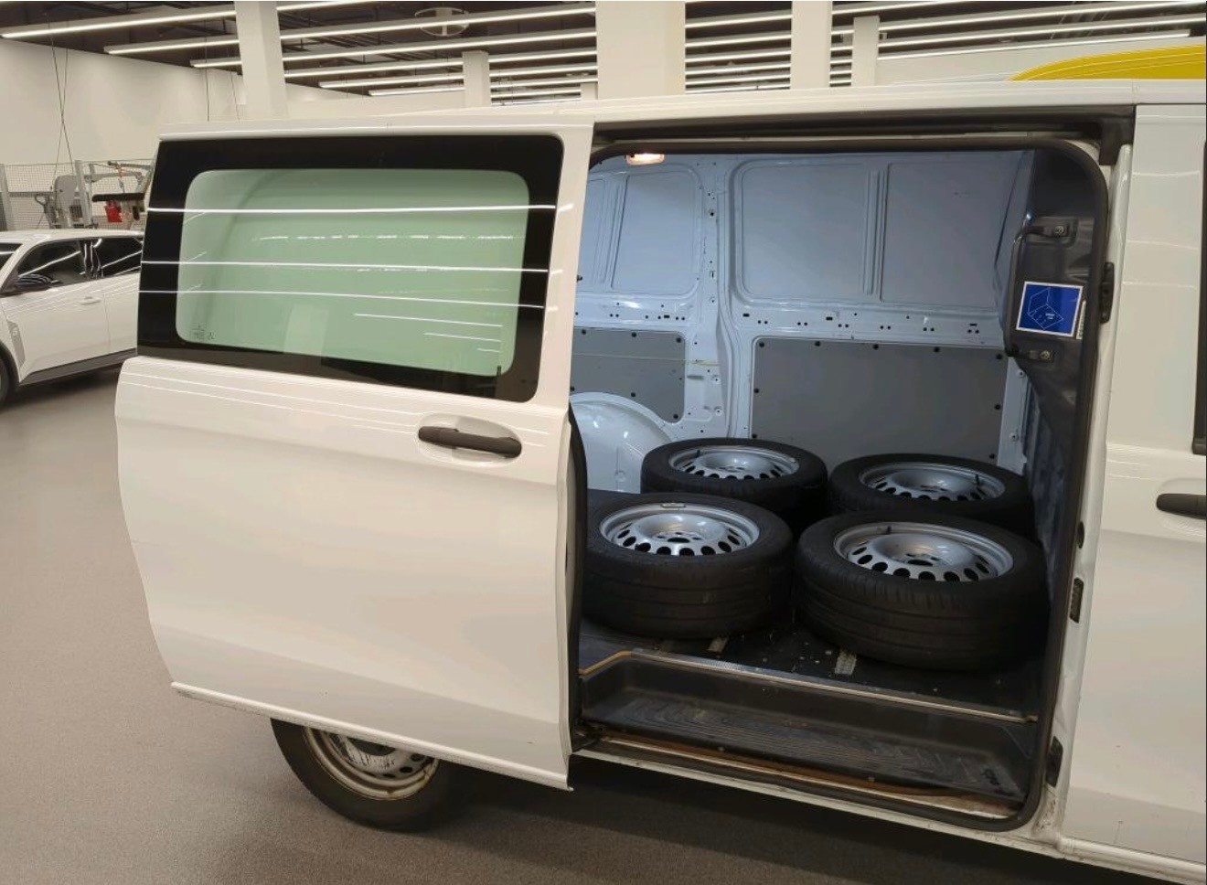 MERCEDES-BENZ Vito 114 CDI Lang 7G-Tronic-image-2