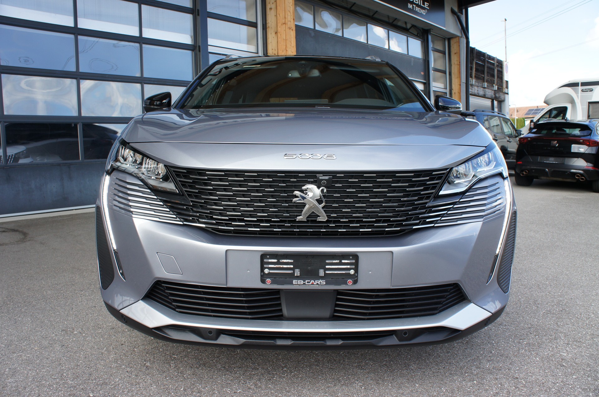 PEUGEOT 5008 1.5 BlueHDi Allure Pack EAT8-image-7