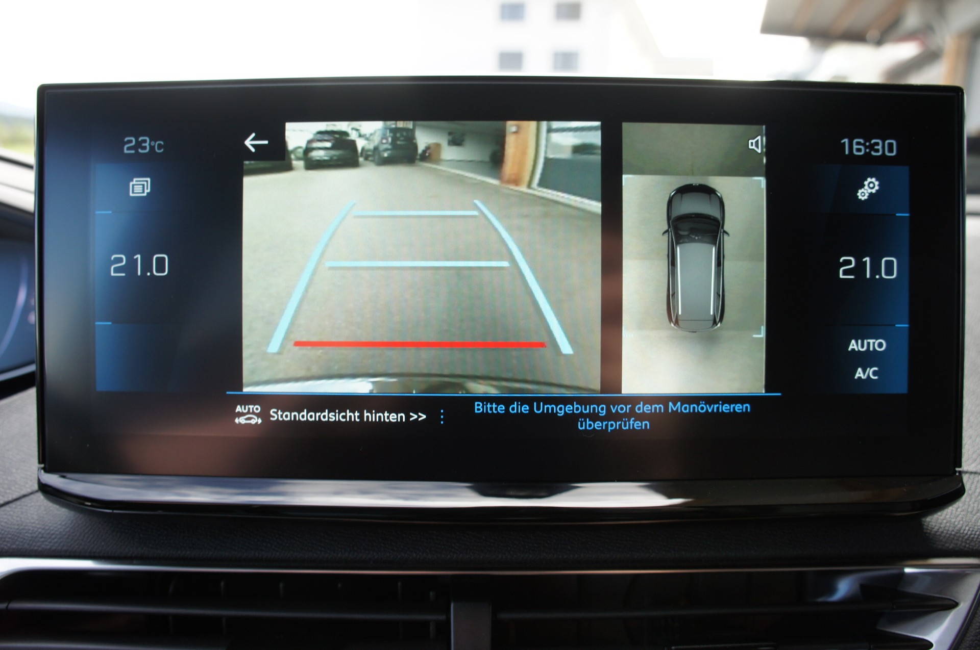 PEUGEOT 5008 1.5 BlueHDi Allure Pack EAT8-image-21