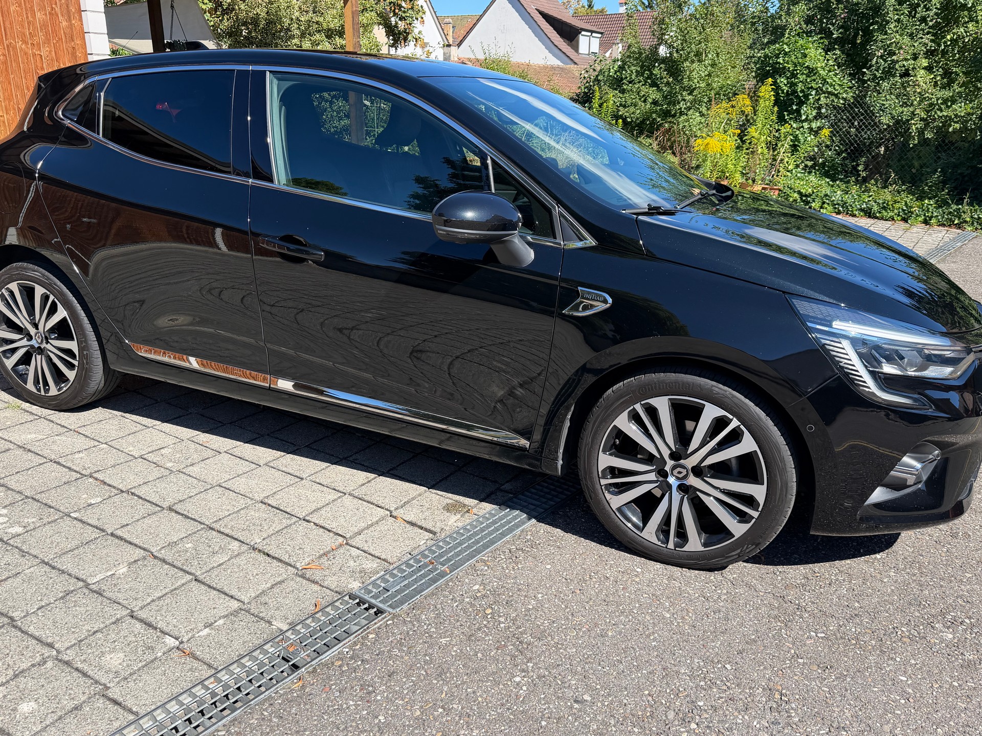 RENAULT Clio 1.3 Initiale EDC-showroom-element-3