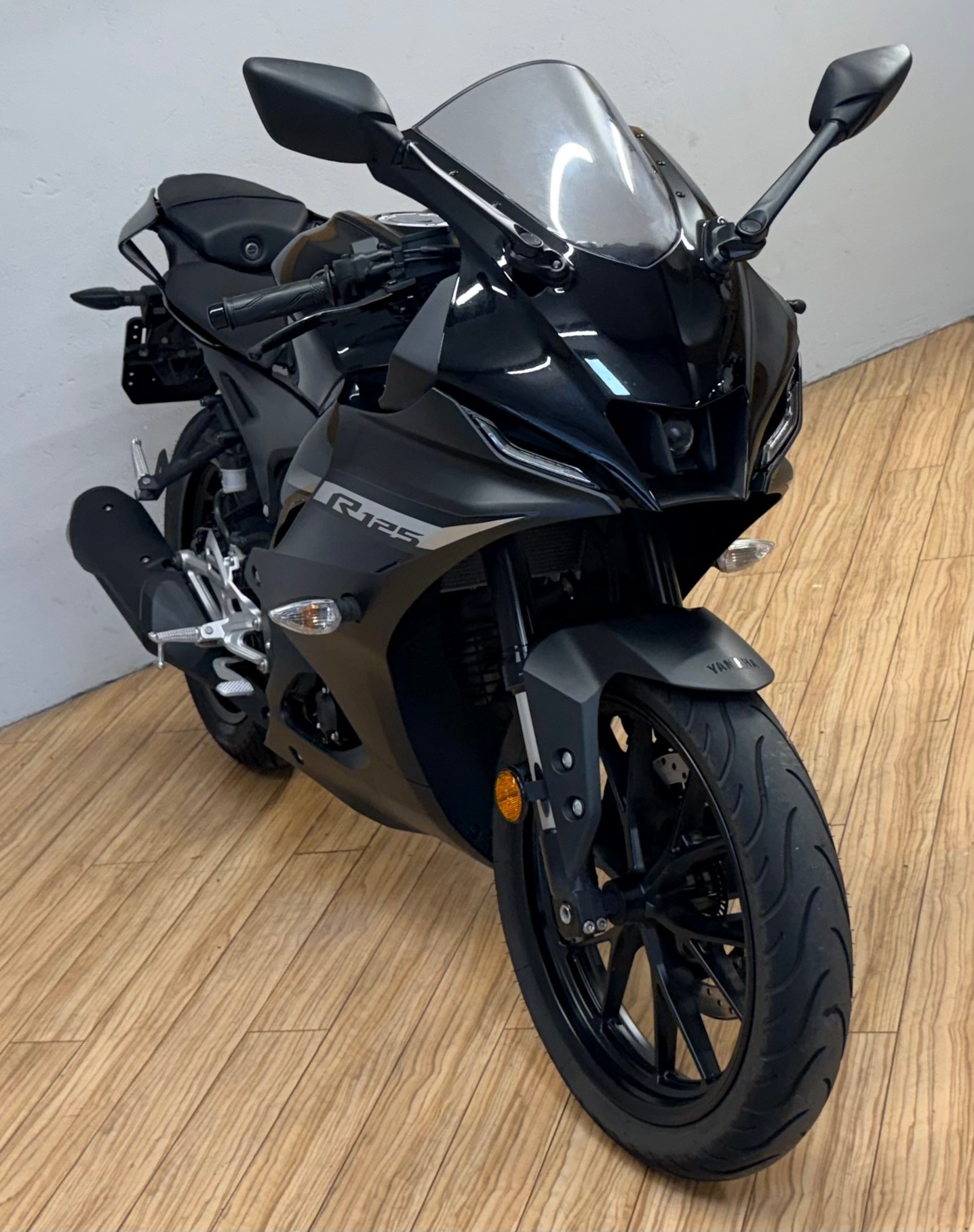 YAMAHA YZF-R 125 ABS