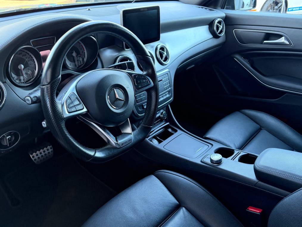 MERCEDES-BENZ CLA Shooting Brake 250 AMG Line 4Matic 7G-DCT-image-3
