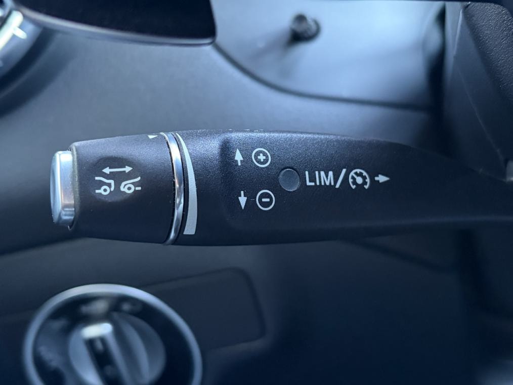 MERCEDES-BENZ CLA Shooting Brake 250 AMG Line 4Matic 7G-DCT-image-5