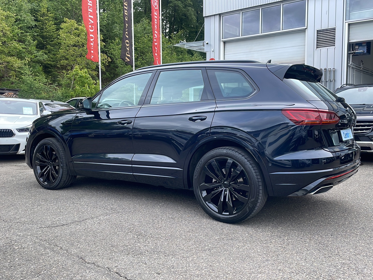 VW Touareg 3.0 TDI R Line Tiptronic-showroom-element-2