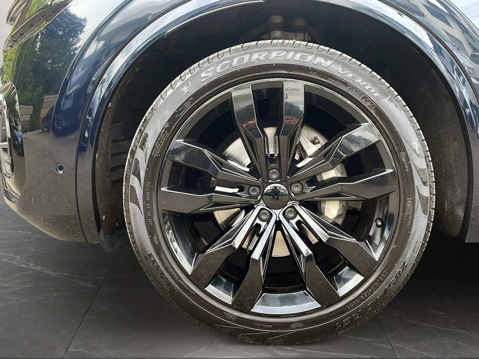 VW Touareg 3.0 TDI R Line Tiptronic-image-8