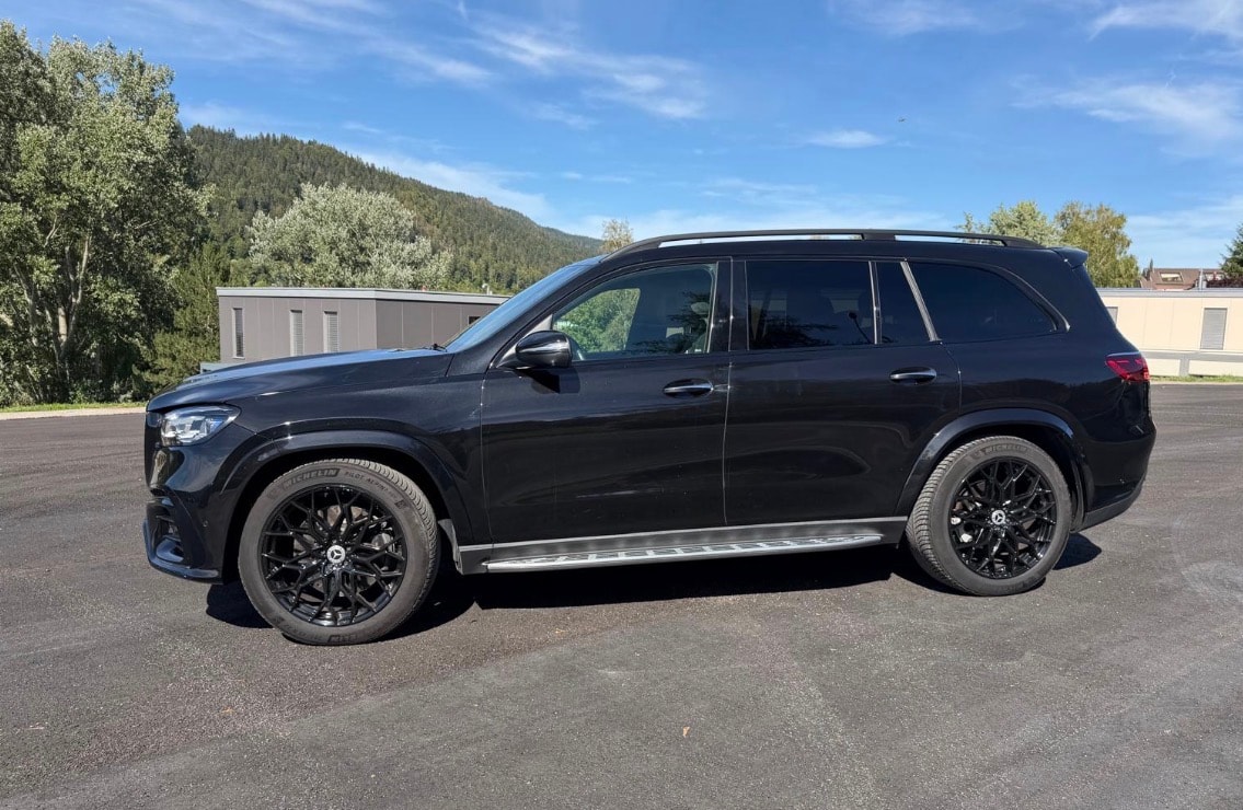 MERCEDES-BENZ GLS 580 AMG Line 4matic-image-3