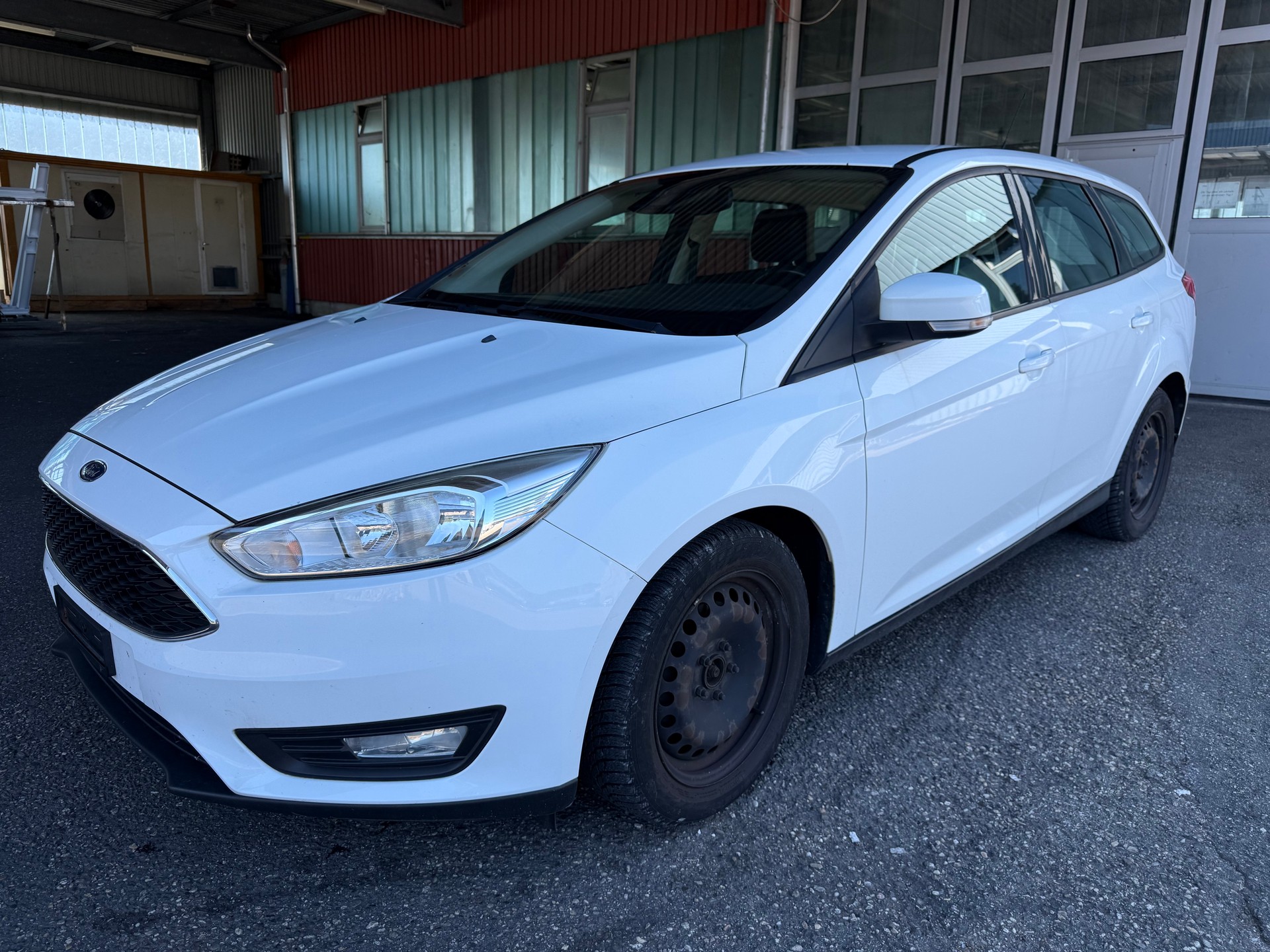 FORD Focus 1.5 TDCi Titanium-image-5