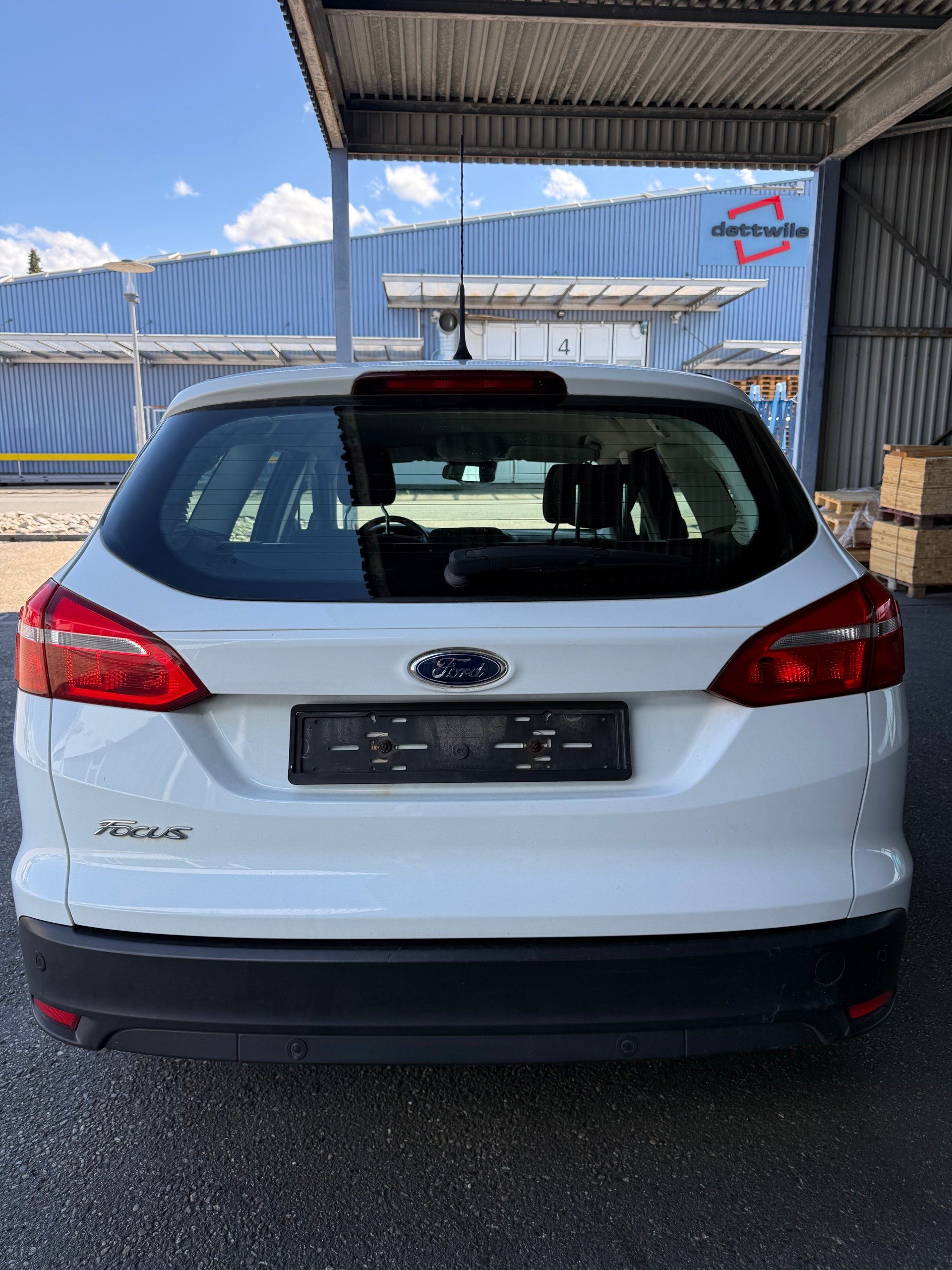 FORD Focus 1.5 TDCi Titanium-image-3
