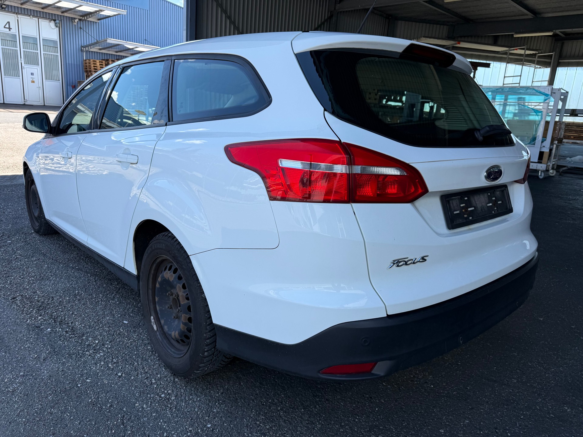 FORD Focus 1.5 TDCi Titanium-image-4