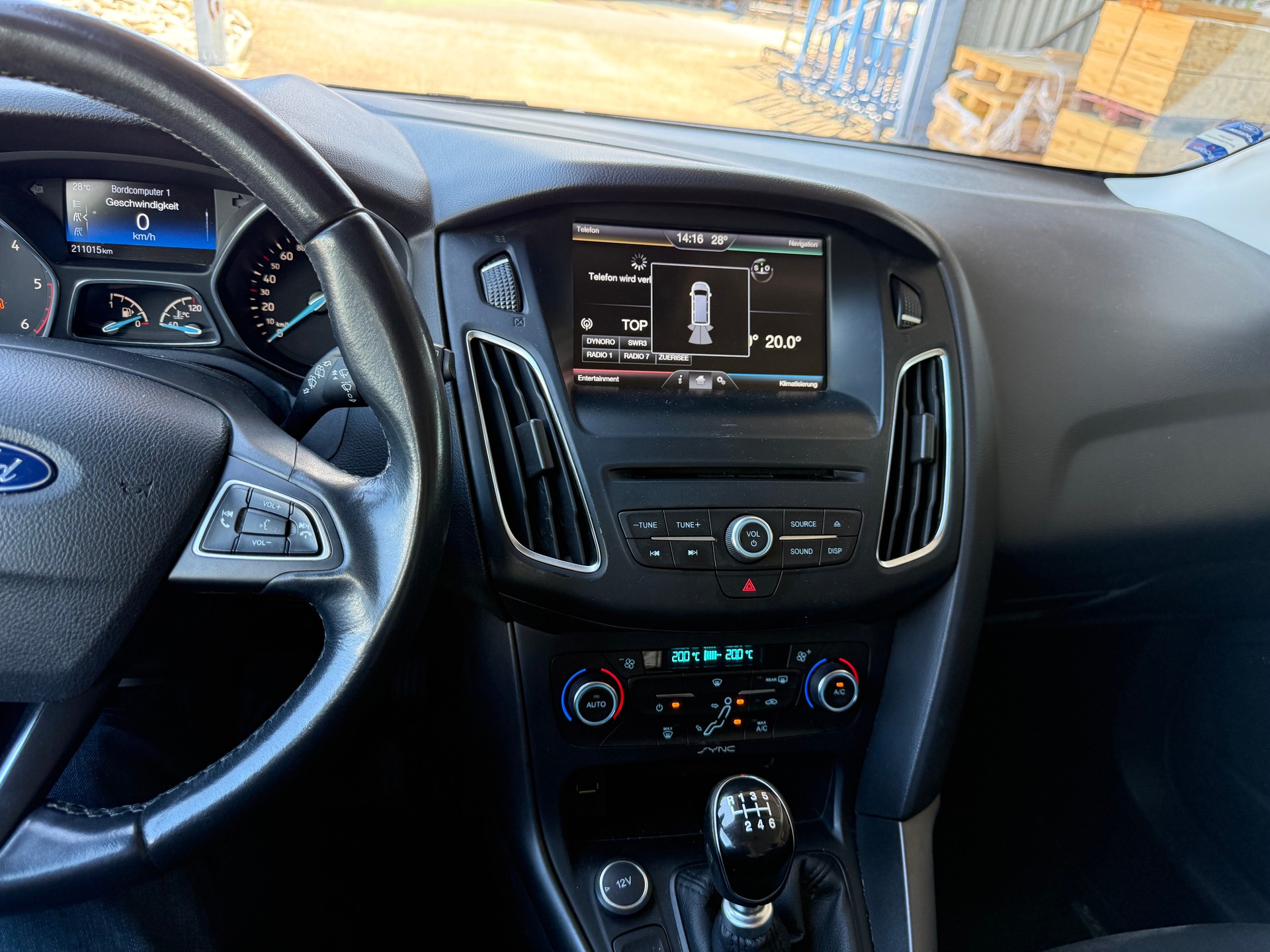 FORD Focus 1.5 TDCi Titanium-image-7