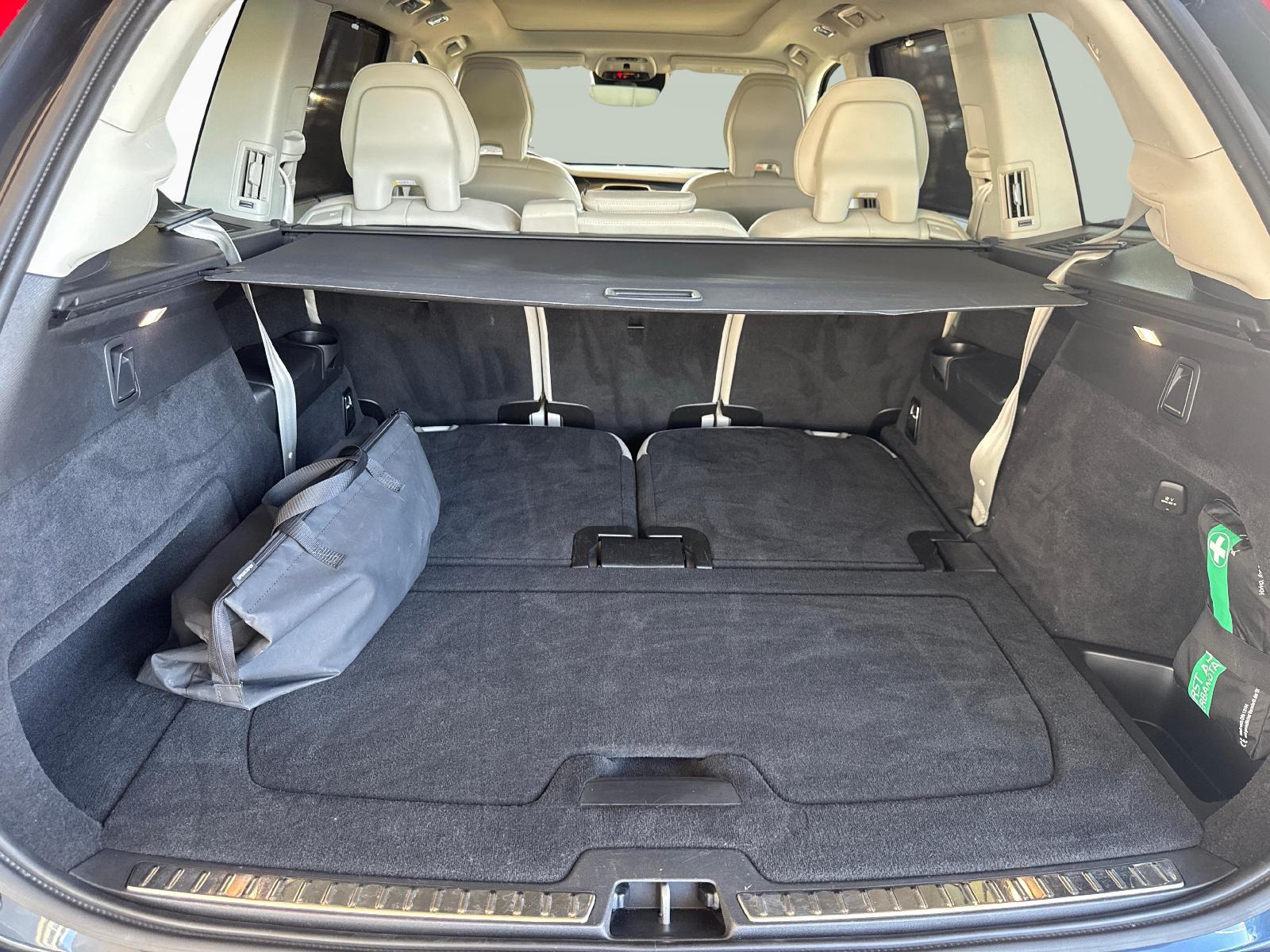 VOLVO XC90 2.0 T8 TE Inscription 7P. eAWD-image-12
