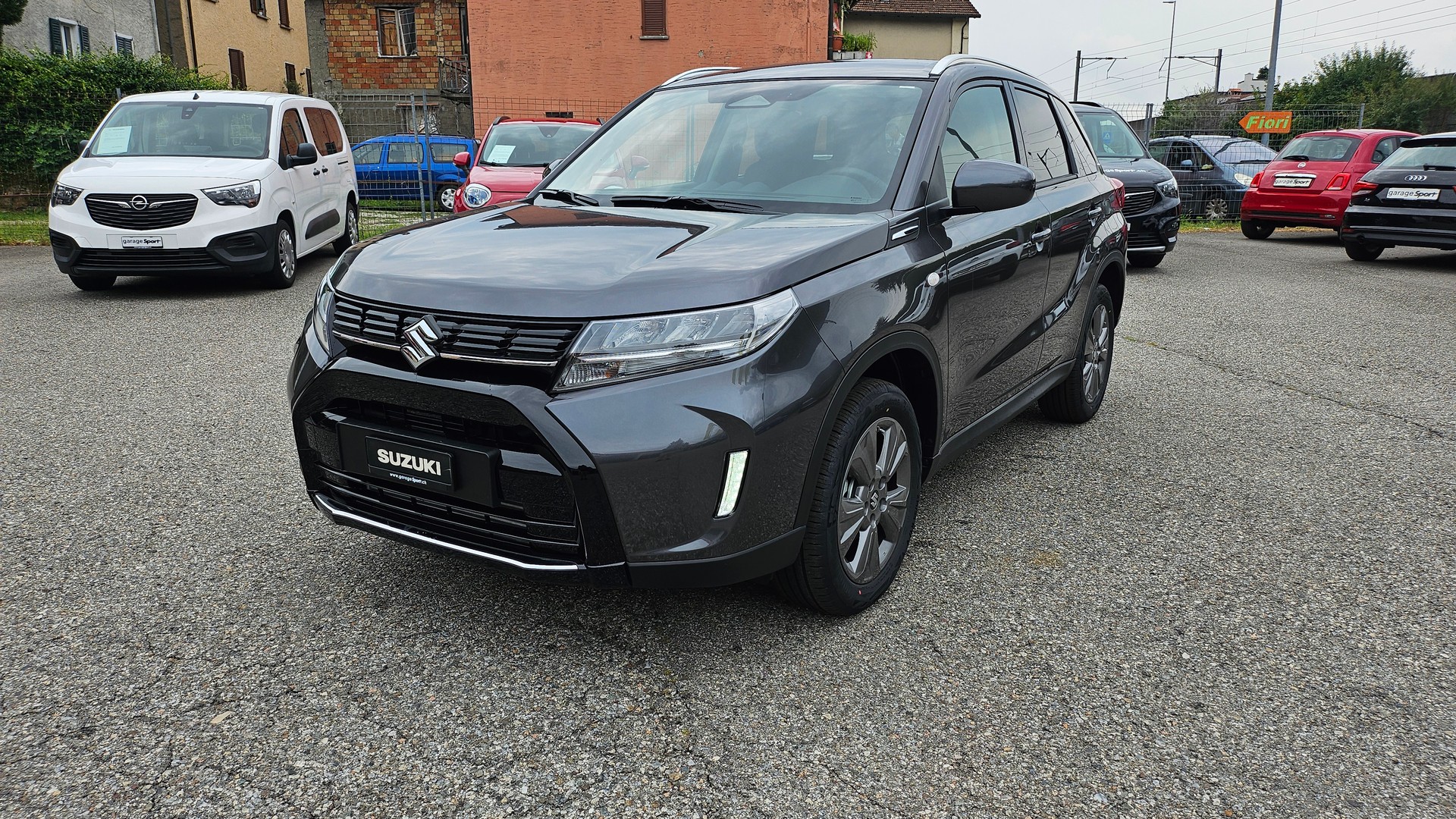 SUZUKI Vitara 1.4 Boosterjet Compact + 4x4 Hybrid Automatic-image-2