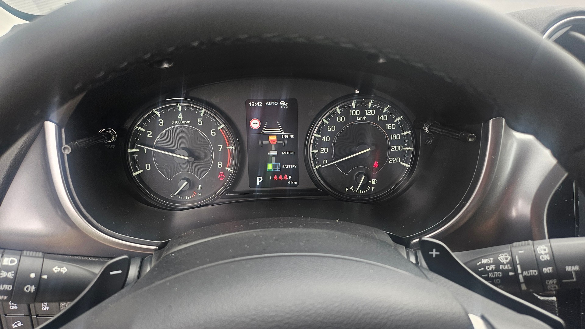SUZUKI Vitara 1.4 Boosterjet Compact + 4x4 Hybrid Automatic-image-10