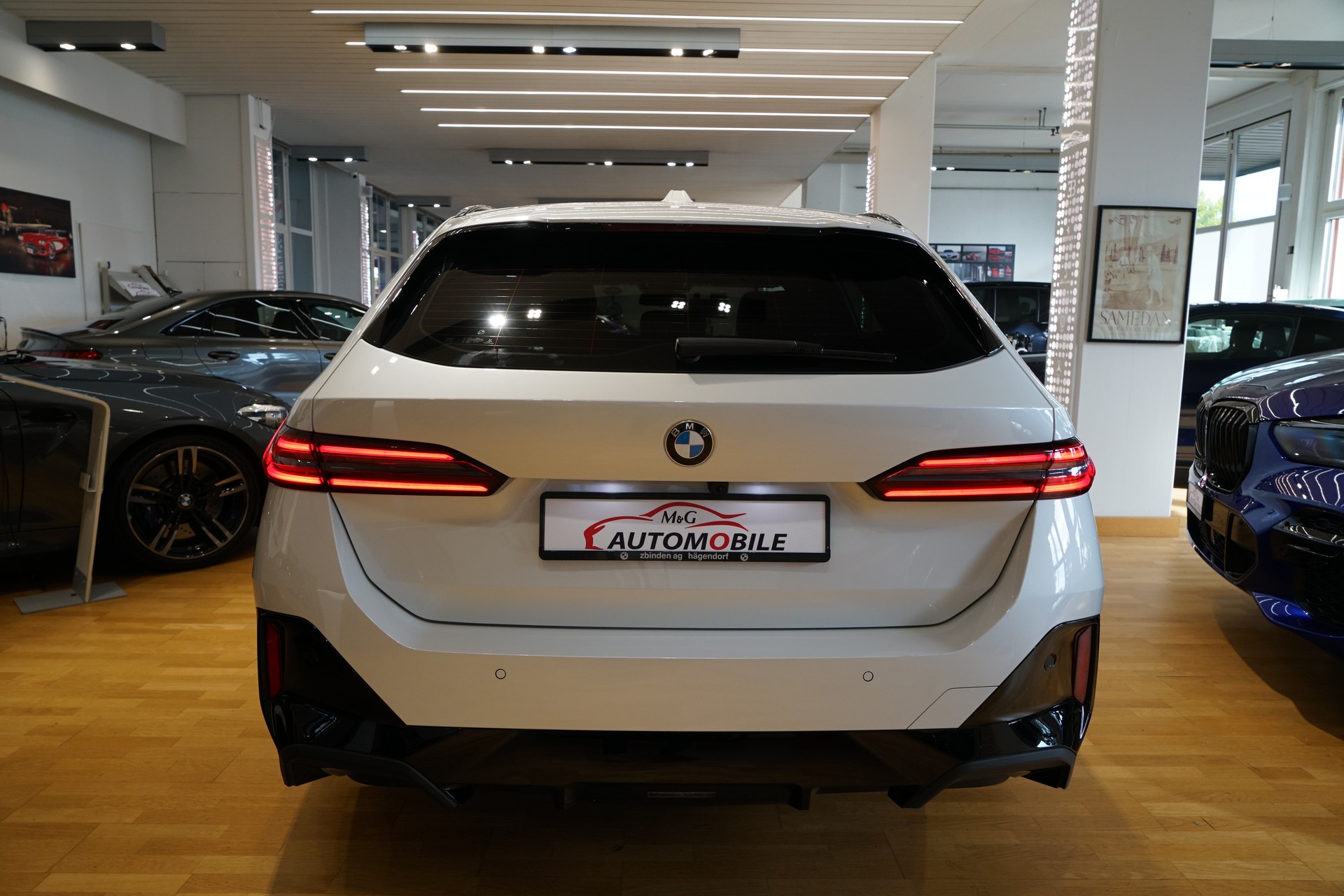 BMW 520d xDrive 48V Touring M Sport Pro Steptronic-image-5