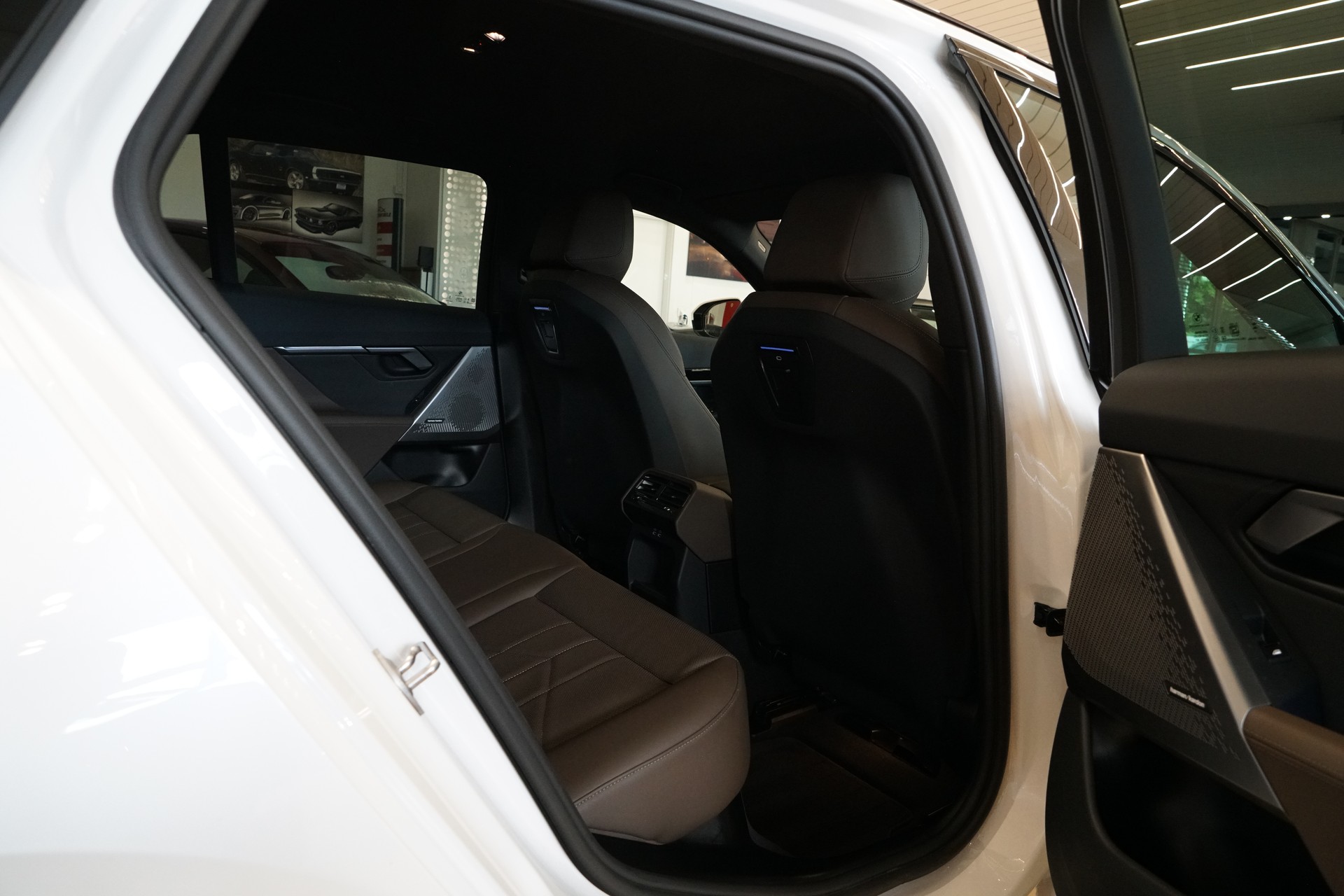 BMW 520d xDrive 48V Touring M Sport Pro Steptronic-image-19