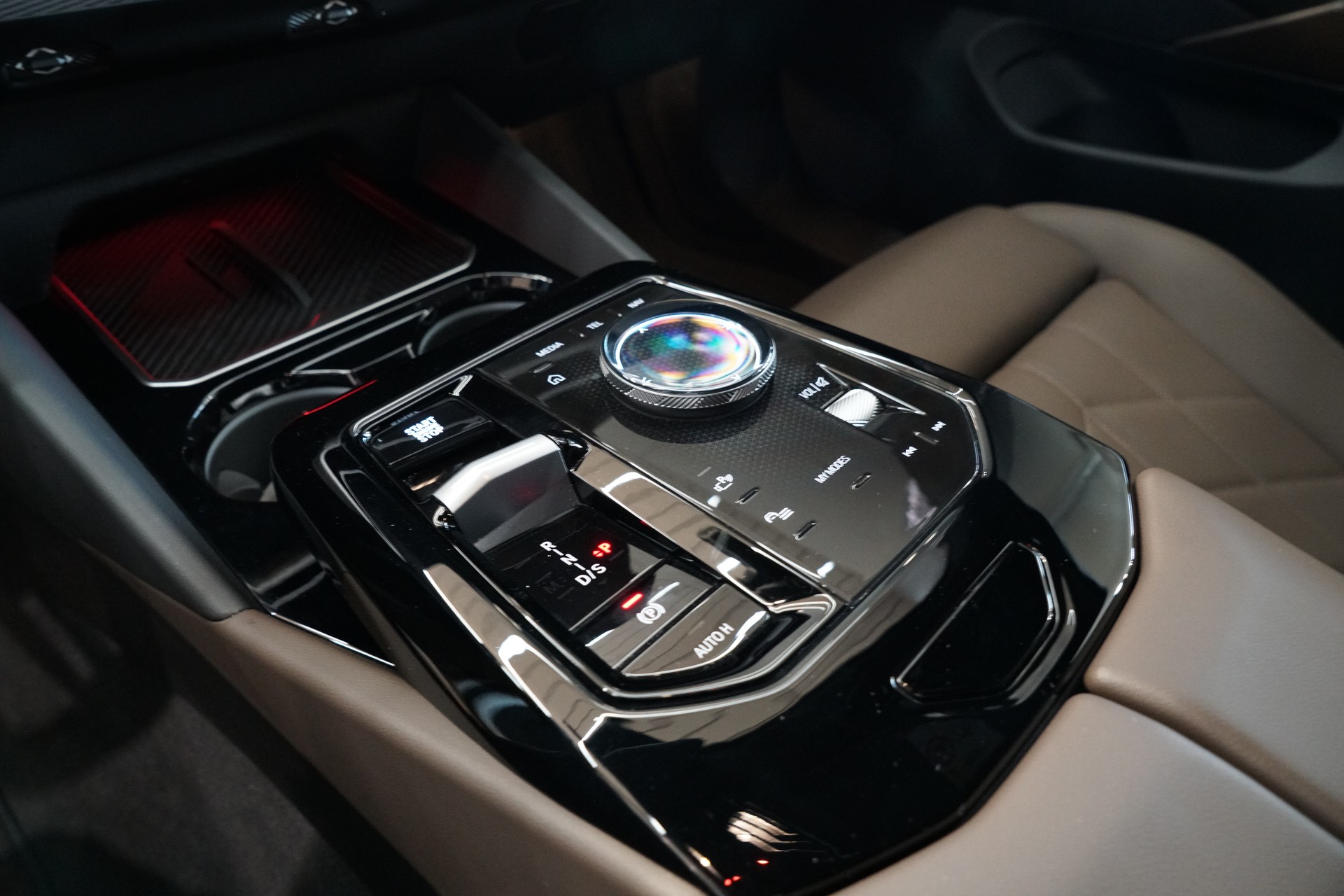BMW 520d xDrive 48V Touring M Sport Pro Steptronic-image-18