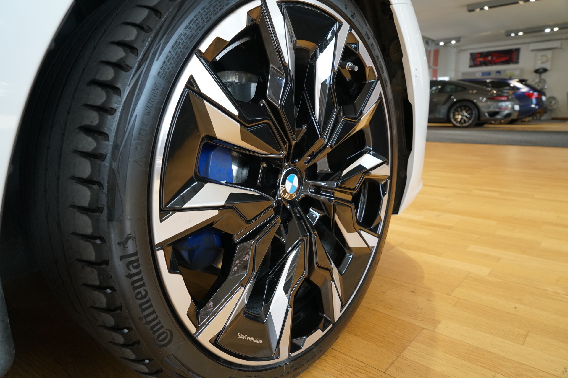 BMW 520d xDrive 48V Touring M Sport Pro Steptronic-image-3