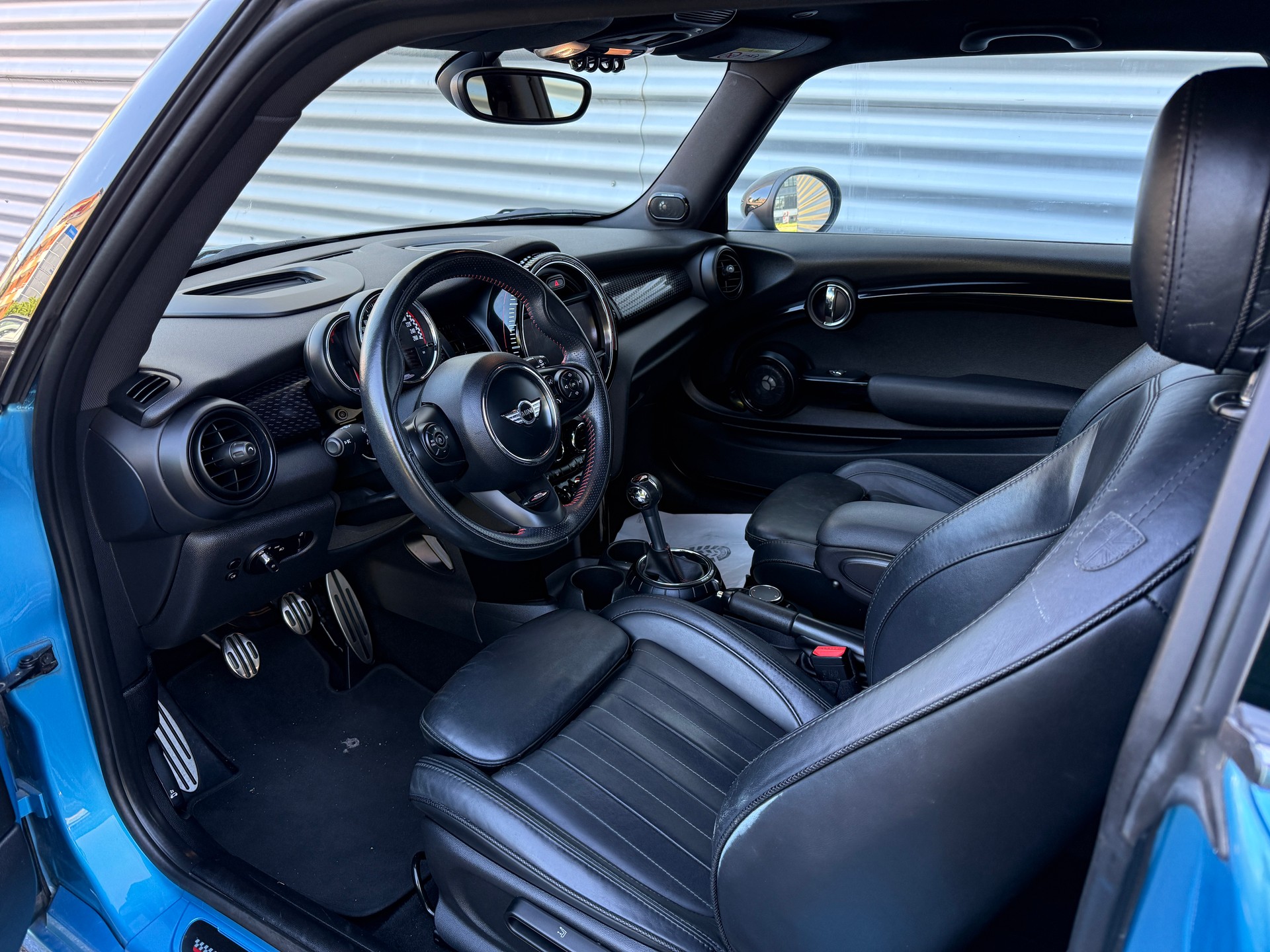 MINI Cooper John Cooper Works-image-13