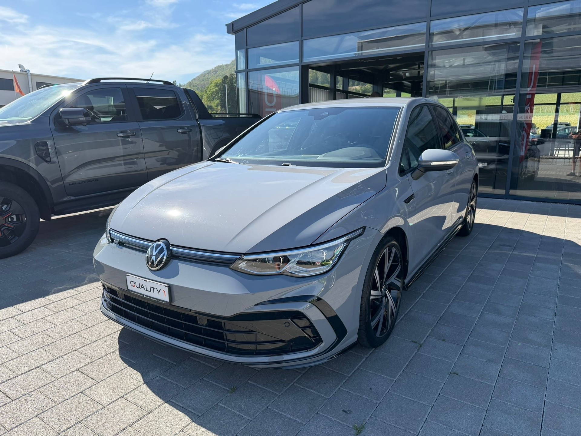 VW Golf 1.5 eTSI mHEV ACT R-Line DSG-image-0