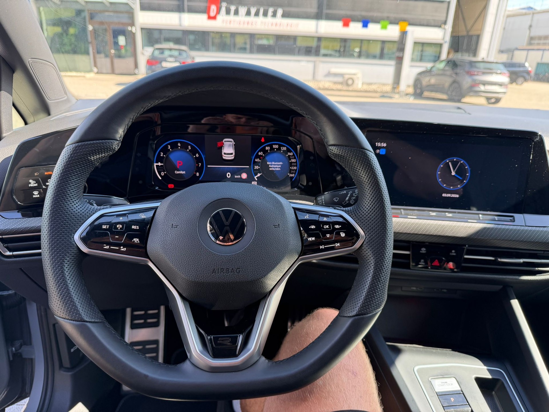 VW Golf 1.5 eTSI mHEV ACT R-Line DSG-image-23