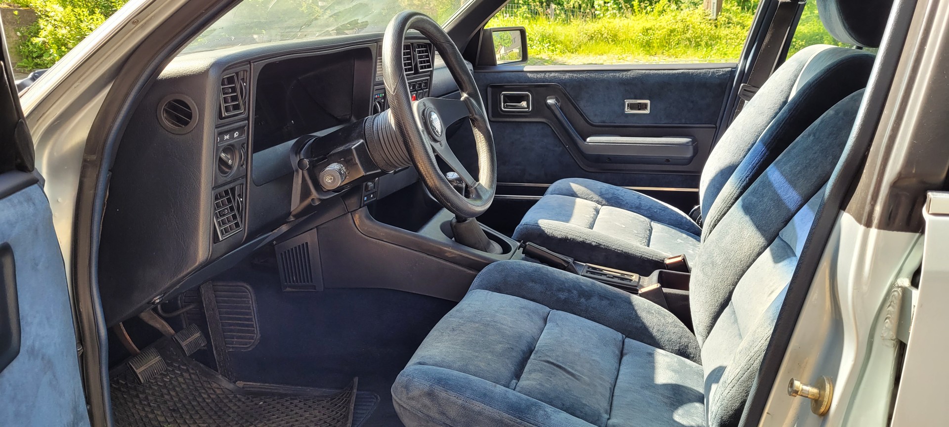 OPEL 3.0i CD-image-1