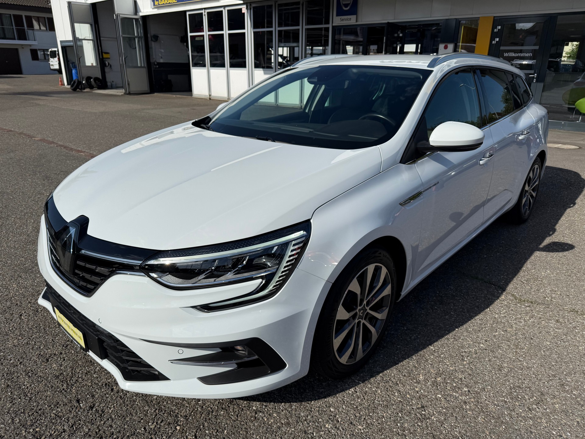 RENAULT Mégane Grandtour 1.3 16V Turbo Techno EDC-image-1