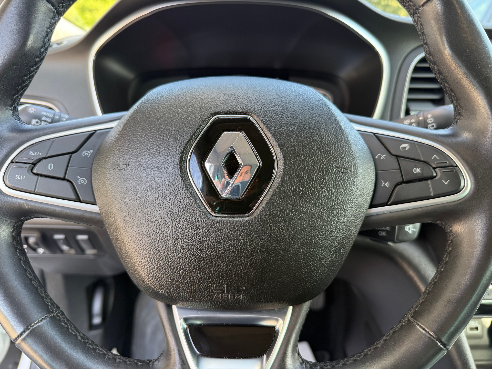 RENAULT Mégane Grandtour 1.3 16V Turbo Techno EDC-image-13