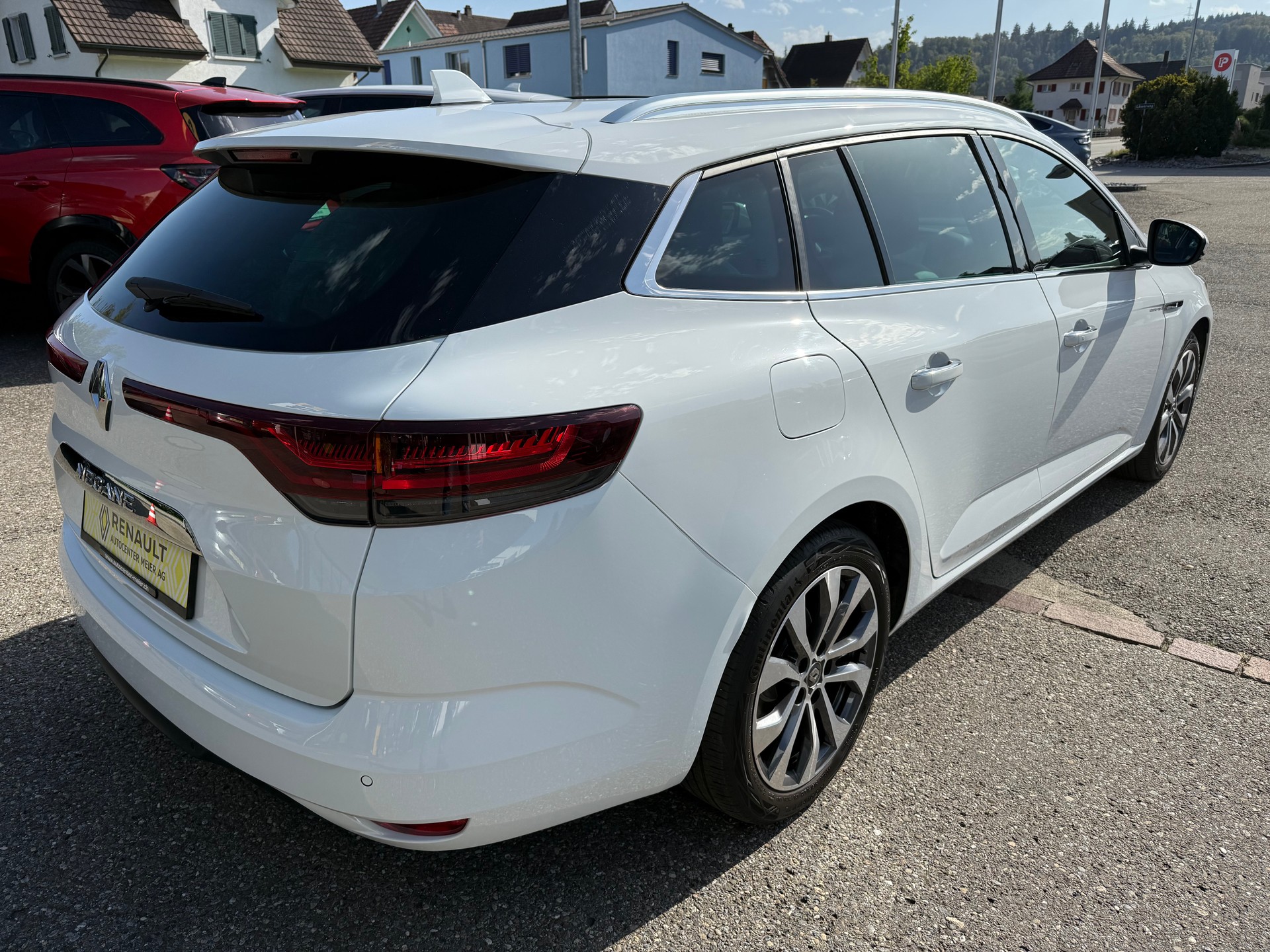 RENAULT Mégane Grandtour 1.3 16V Turbo Techno EDC-image-5
