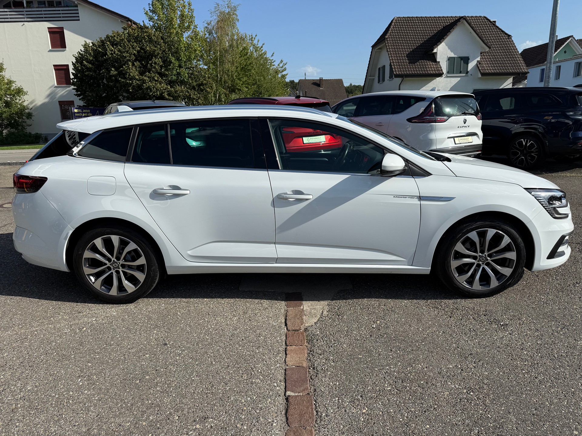 RENAULT Mégane Grandtour 1.3 16V Turbo Techno EDC-image-6