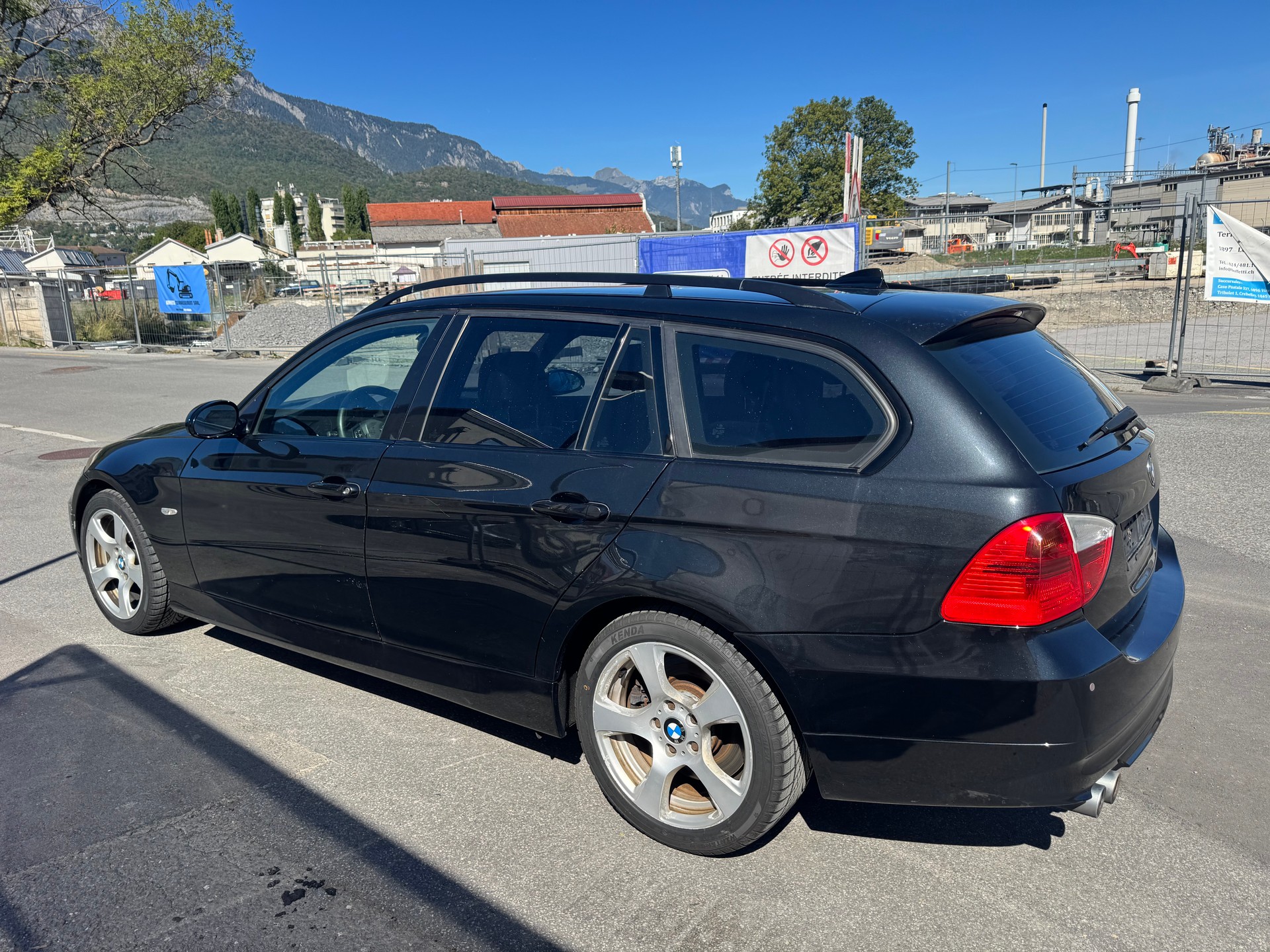 BMW 330xd Touring-image-5