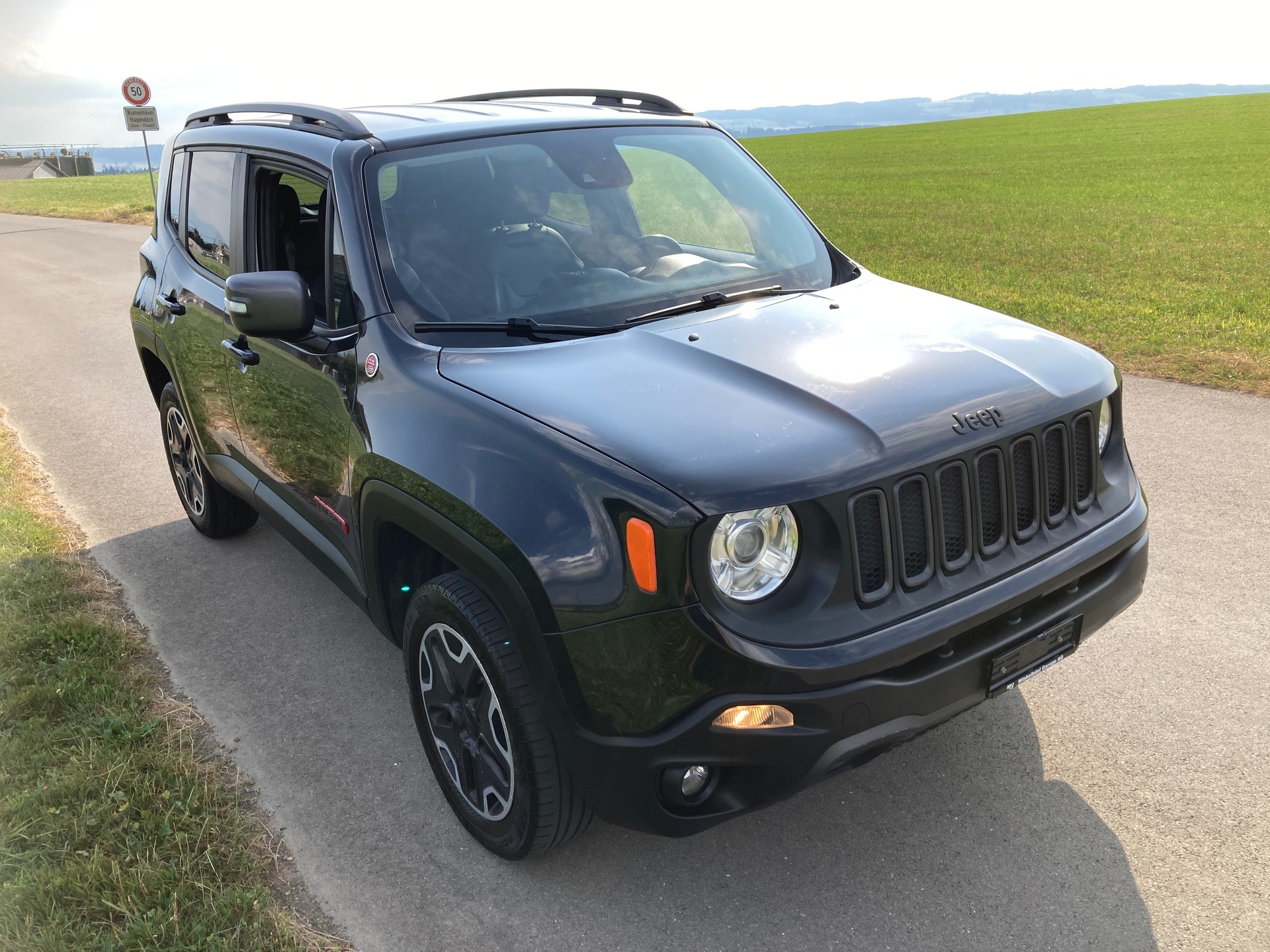 JEEP Renegade 2.0 CRD Trailhawk AWD + Low Range 9ATX-image-1