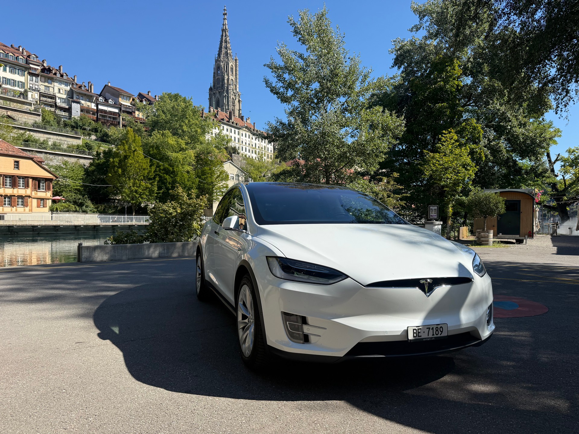 TESLA 90 D-image-0