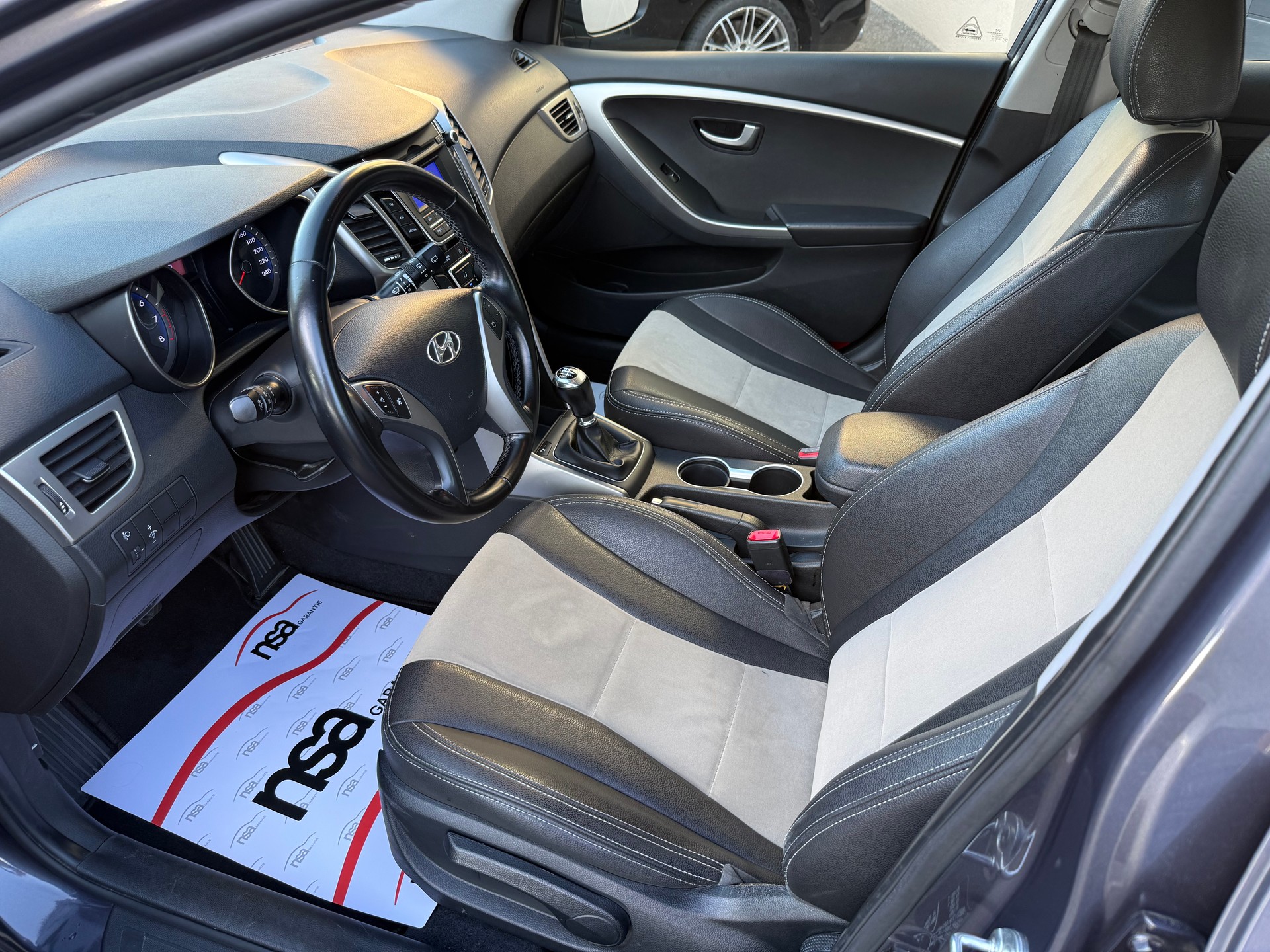 HYUNDAI i30 Wagon 1.4 Pica-image-9