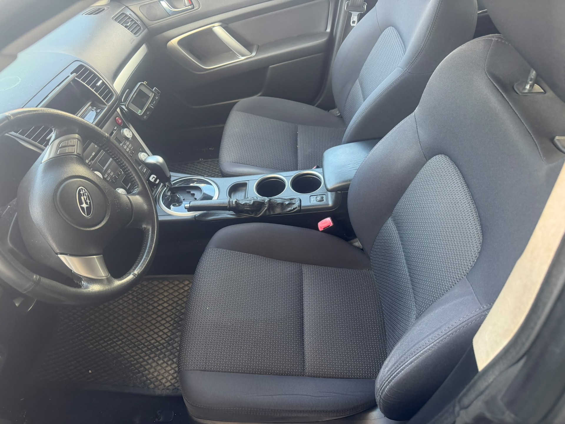 SUBARU Legacy 2.0R AWD Automat-image-6