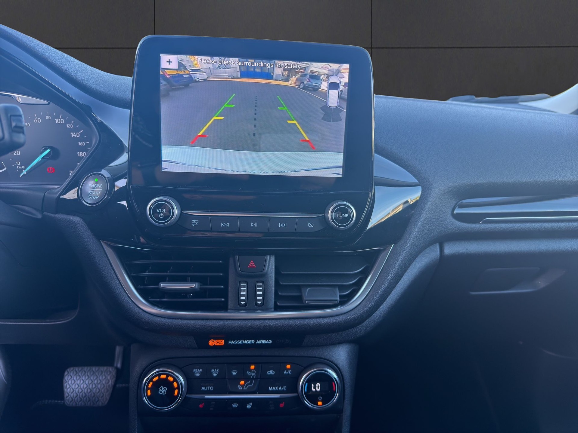 FORD Fiesta 1.0 SCTi Titanium Automat-image-11