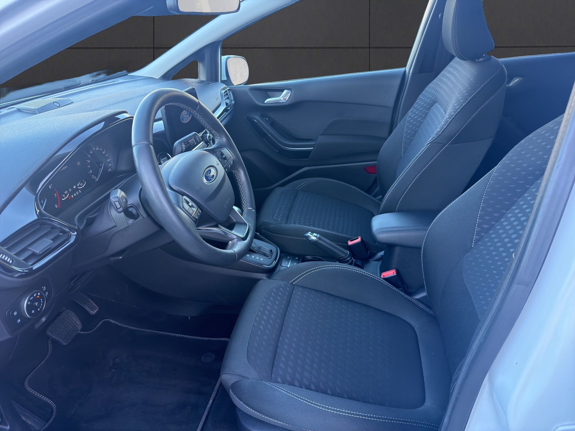 FORD Fiesta 1.0 SCTi Titanium Automat-image-8