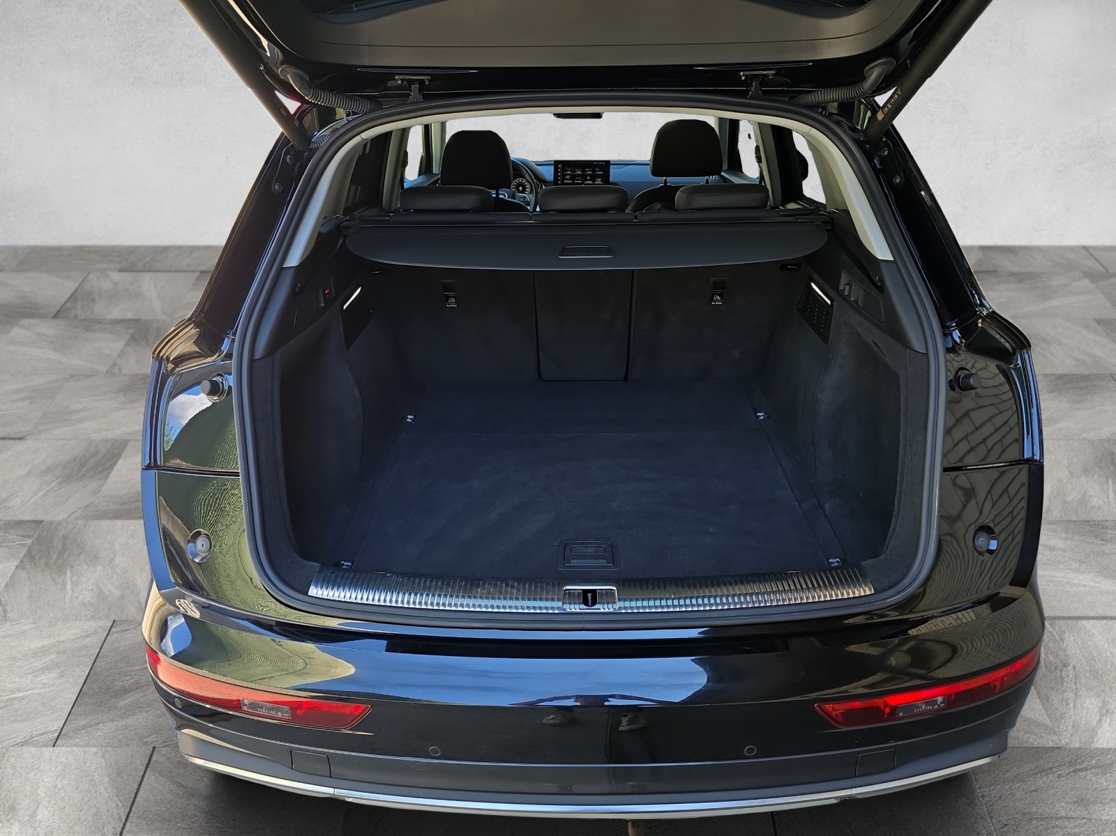 AUDI Q5 40 TDI advanced quattro S-tronic AHK 2.4t-image-31