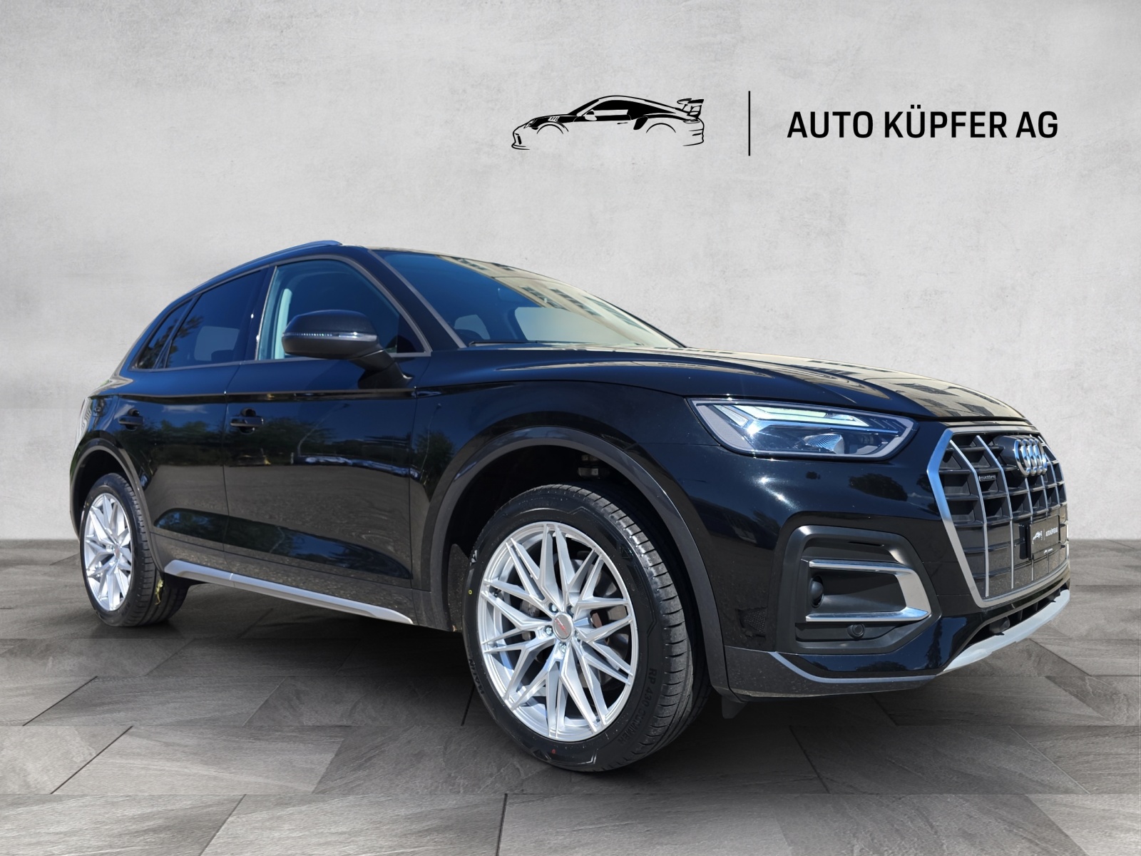 AUDI Q5 40 TDI advanced quattro S-tronic AHK 2.4t-image-1