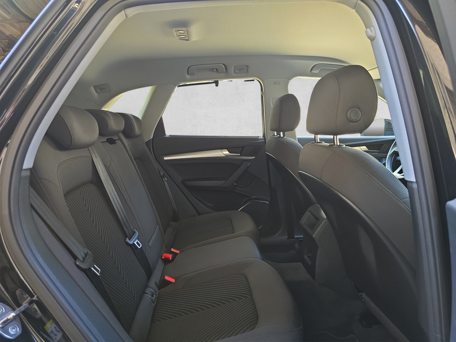AUDI Q5 40 TDI advanced quattro S-tronic AHK 2.4t-image-11