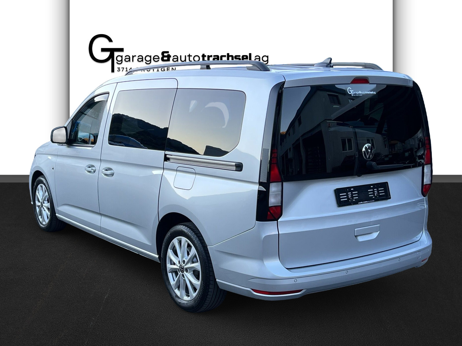 VW Caddy Maxi 2.0 TDI Life 4Motion-image-2